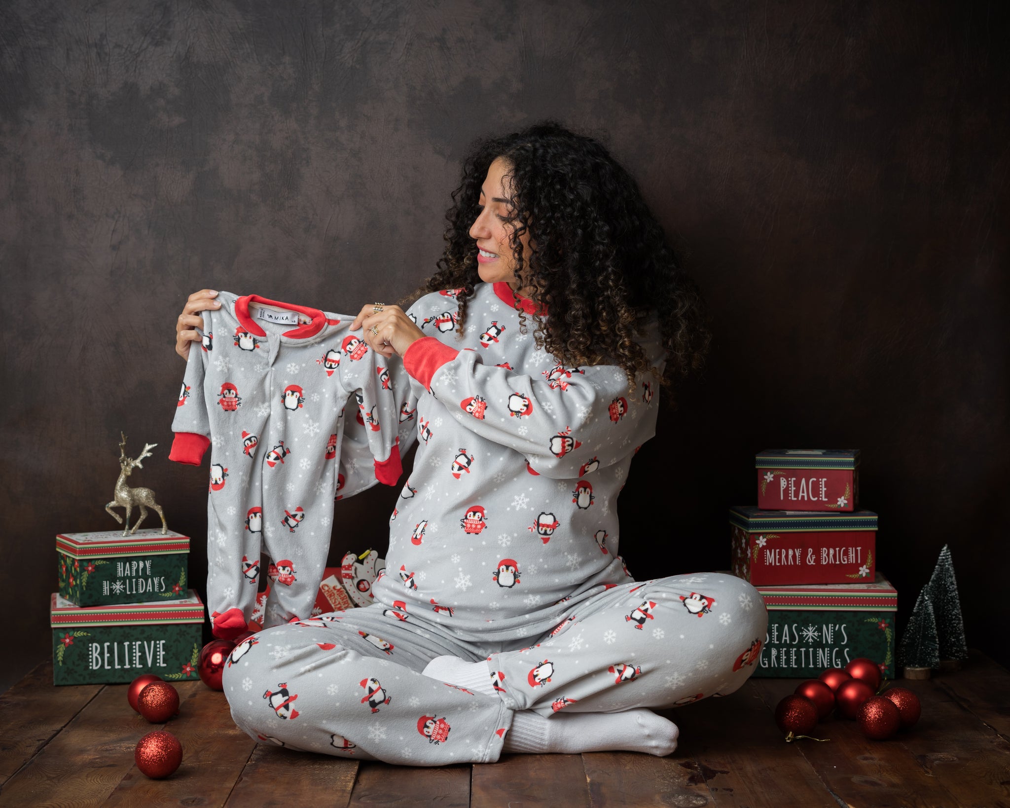 Grey Penguin Santa Women's Pyjamas